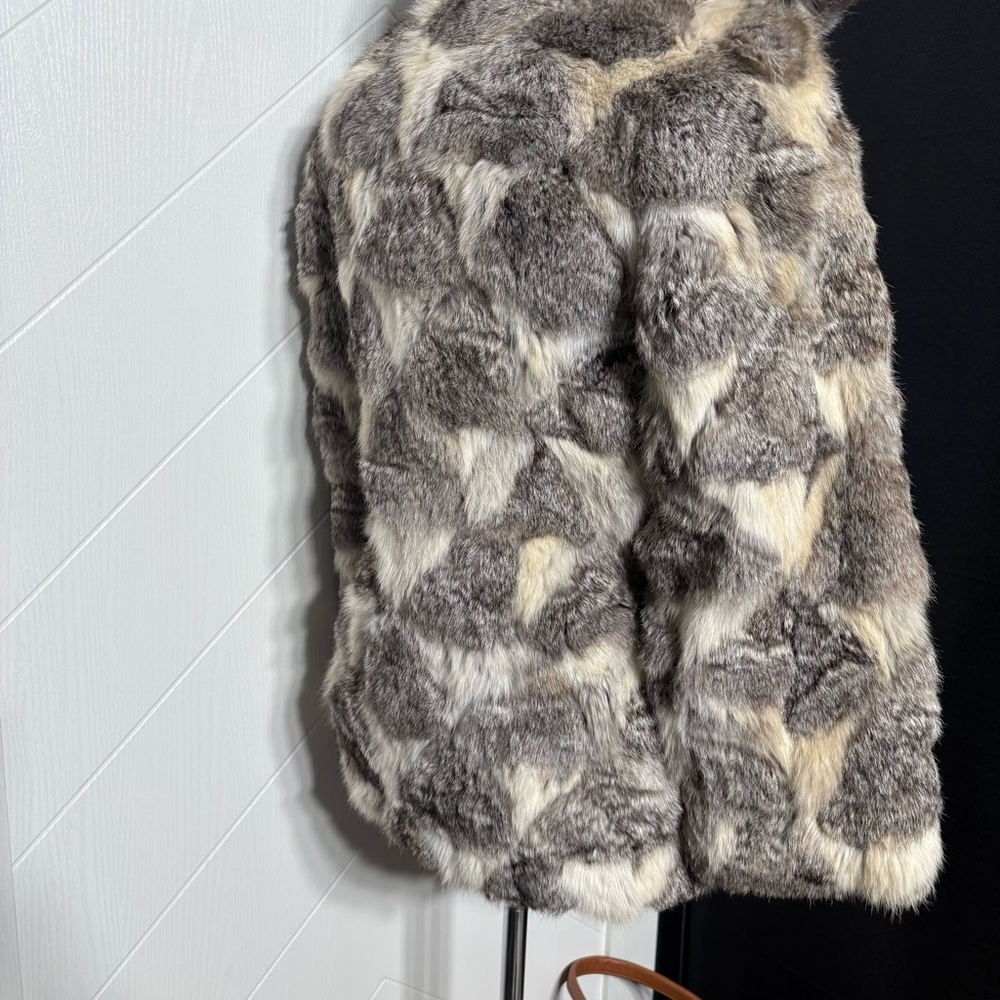 Vintage 70s Golden Swallow 70s White Rabbit Fur Coat Elegant Collar S/M - Picture 6 of 17